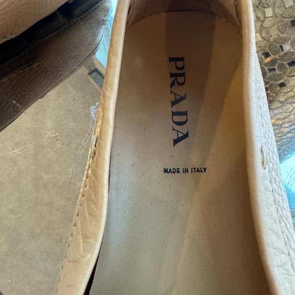 PRADA CAMEL BEIGE DRIVING LOAFERS VINTAGE WOMENS SIZE 10, or size 8 1/2 - Picture 6 of 9